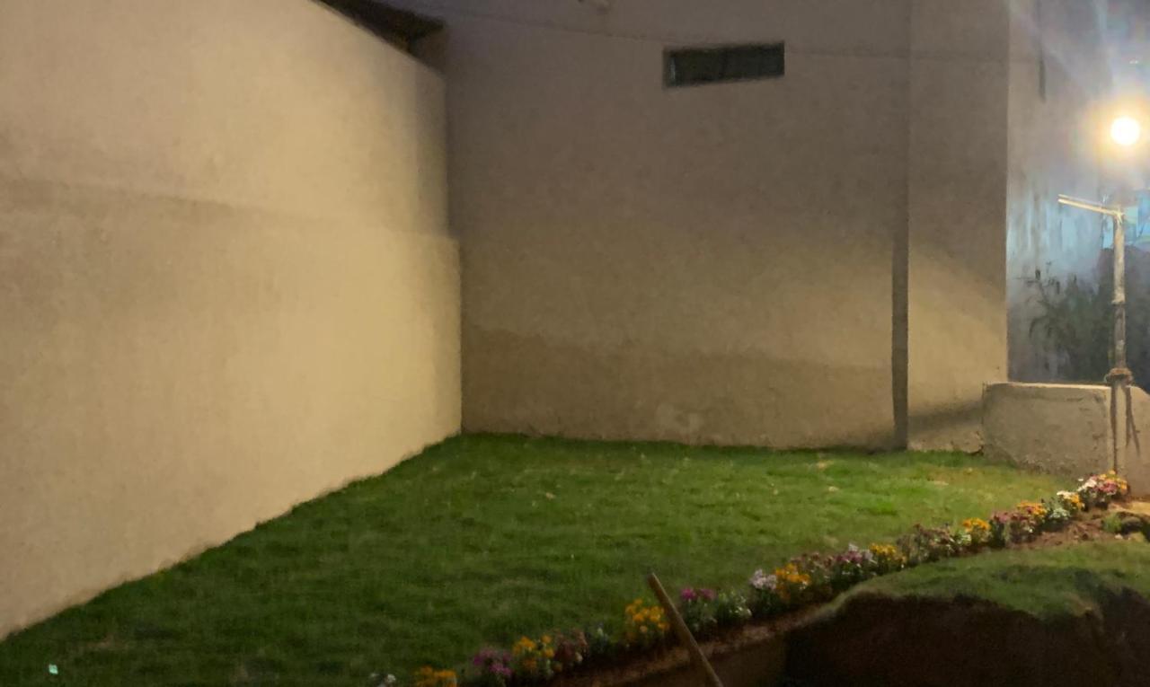 New Hotel Suhail Haiderabad Buitenkant foto
